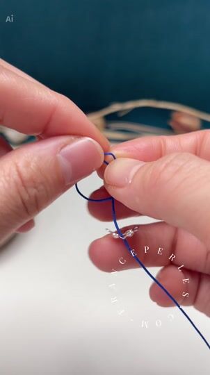 Make the securing knot